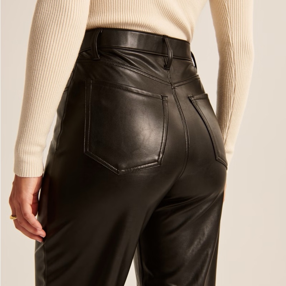 A&F Curve Love Vegan Leather Ankle Straight Pant sz 16